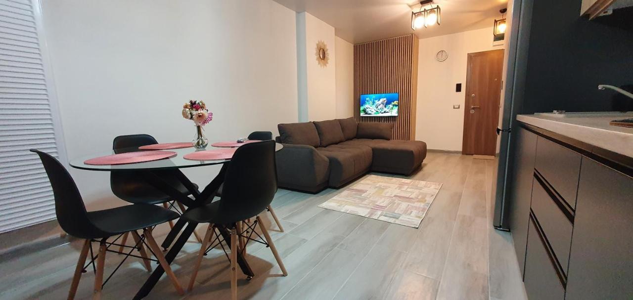 Helin Apartament By Alezzi N10 Năvodari المظهر الخارجي الصورة