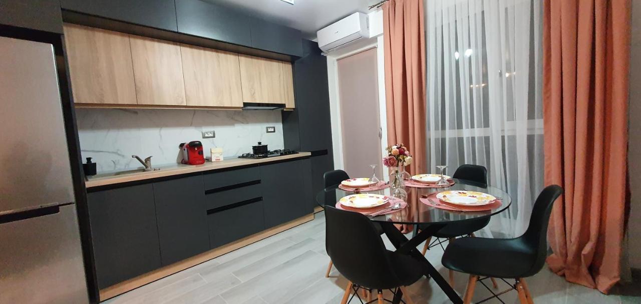 Helin Apartament By Alezzi N10 Năvodari المظهر الخارجي الصورة